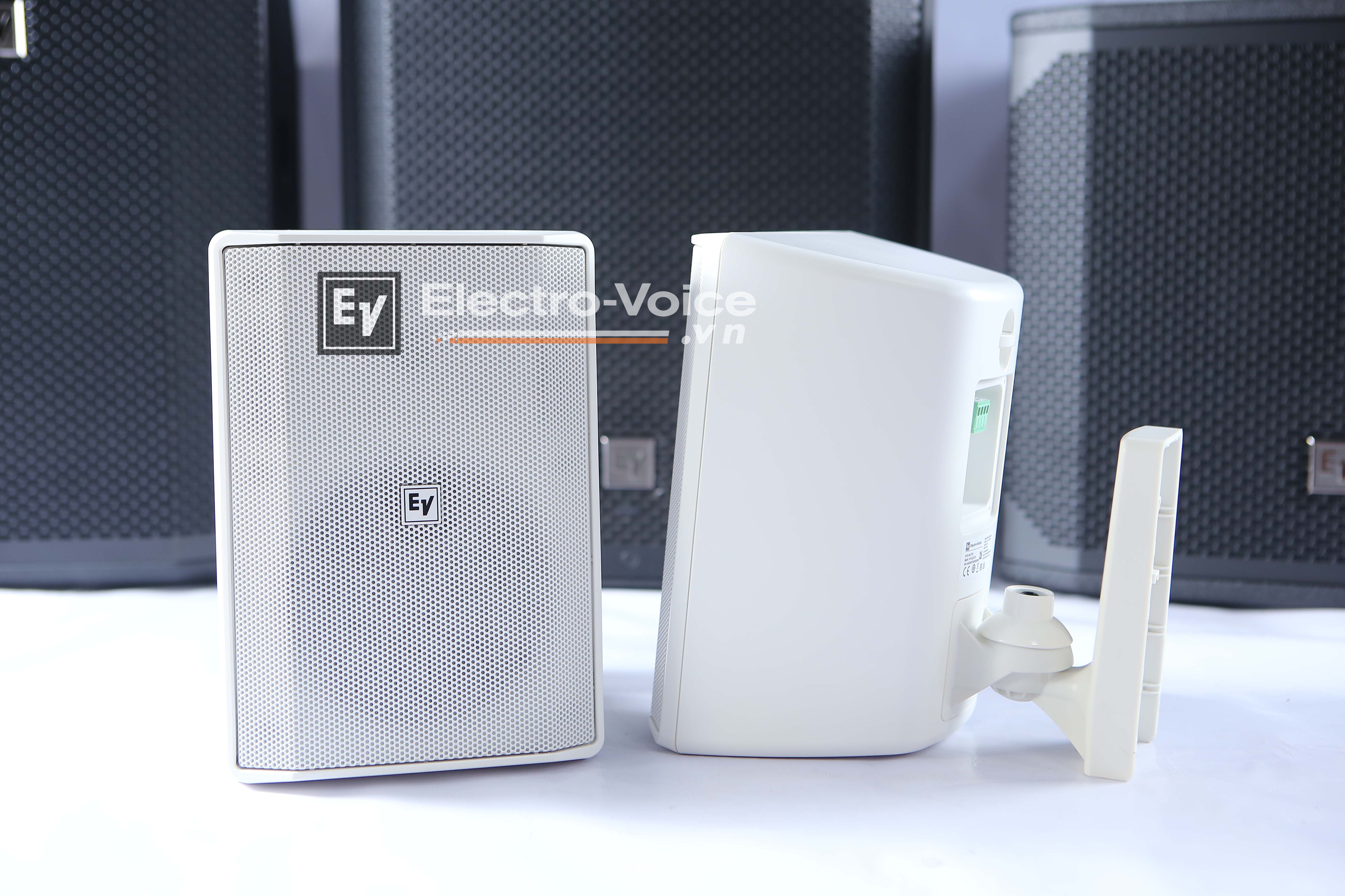Loa 2-Way Electro-Voice EVID-S5.2T