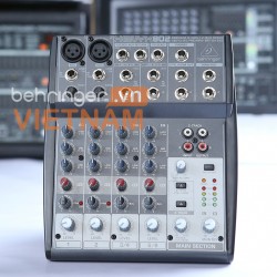 Behringer Xenyx 802